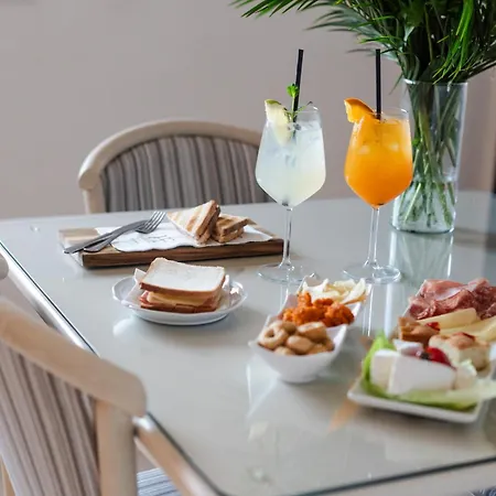 מלון Federiciano ולנצאנו